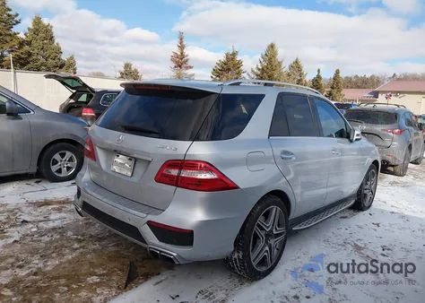 2013 Mercedes-Benz Ml 63 Amg 4Matic z USA, uszkodzony, nr VIN 4JGDA7EB0DA161087